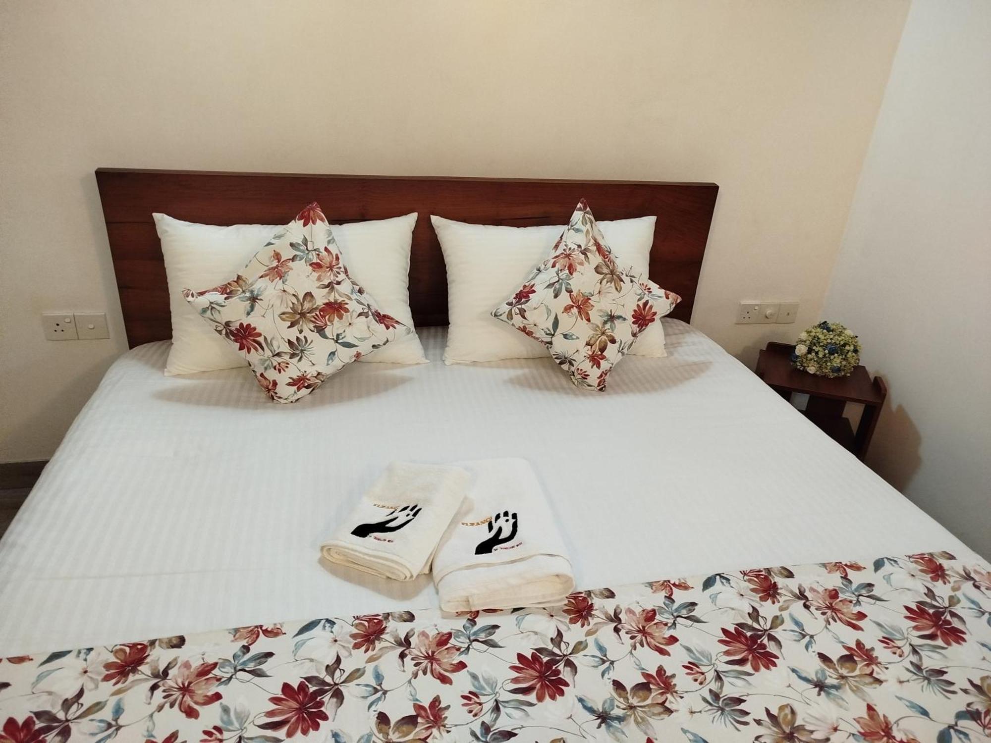 Elzangi Hotel Negombo Eksteriør billede