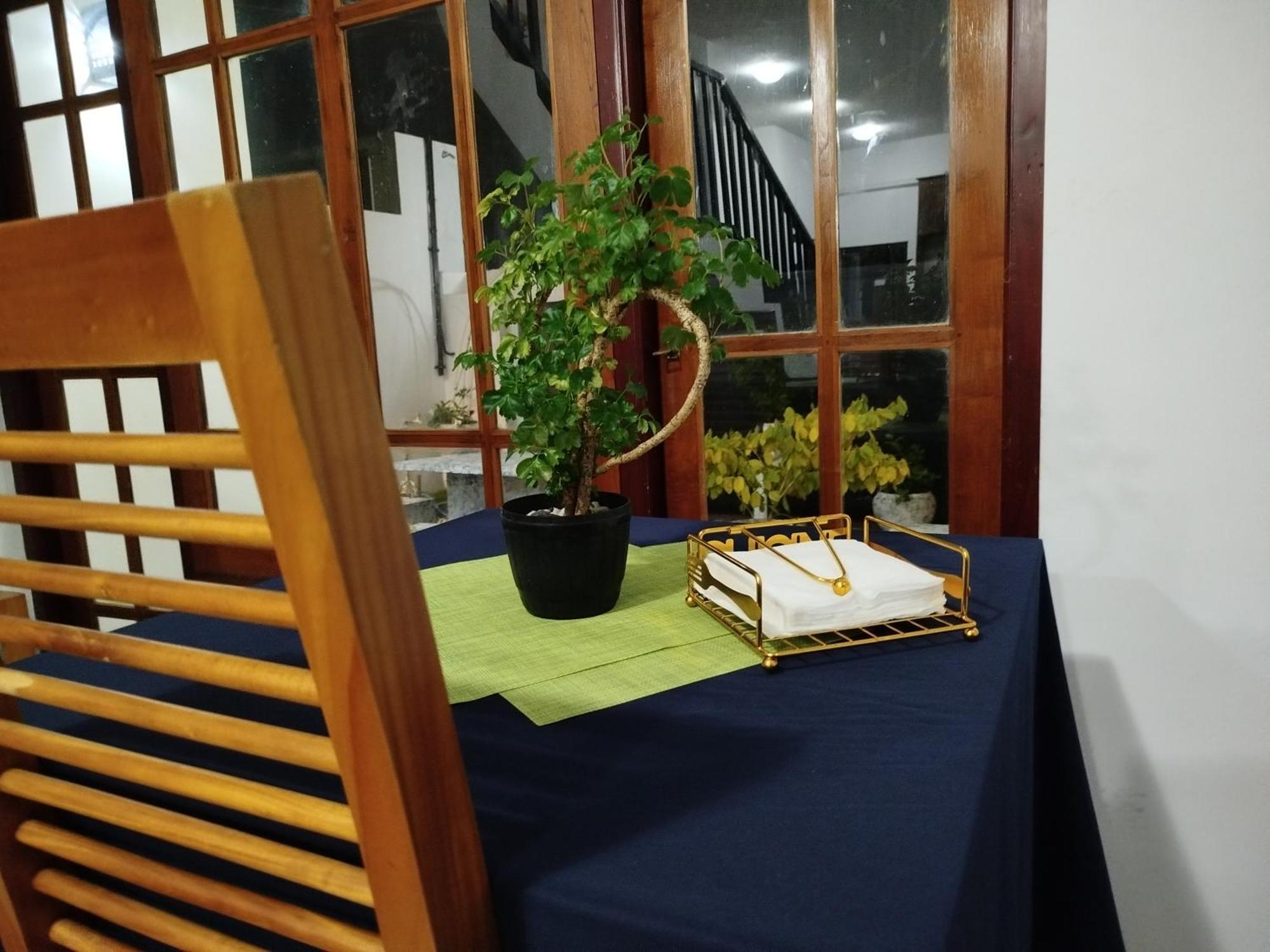 Elzangi Hotel Negombo Eksteriør billede